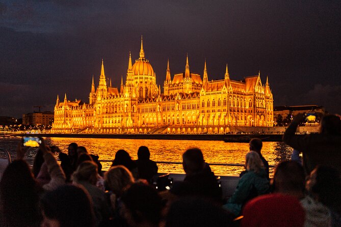 Budapest Danube River Sightseeing Night Cruise with Drink - Drinks onboard: what’s included, and how to avoid the Champagne surprise