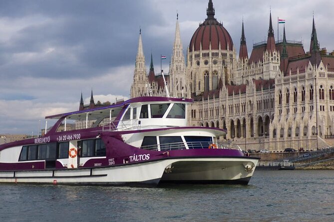 Budapest Danube Sightseeing Cruise with Unlimited Drinks - Gellért Baths zone, plus a reality check on the views by boat design