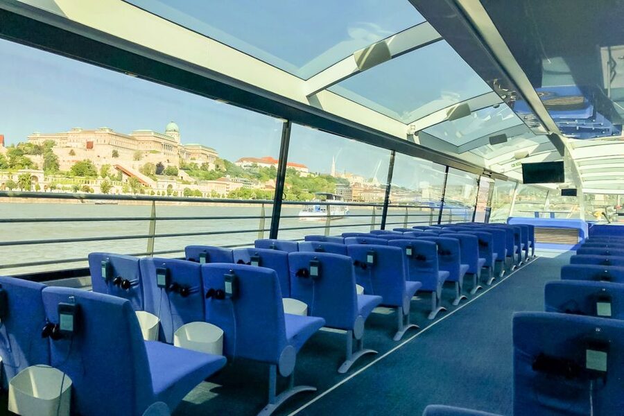 Budapest: Daytime Sightseeing Boat Cruise - Route timing matters: choosing a departure for daylight and lights