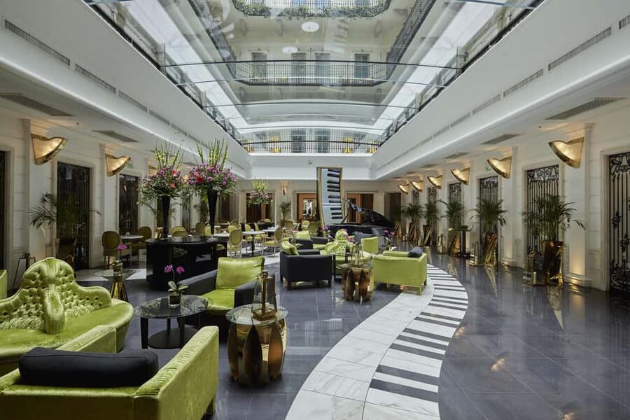 Budapest: Dinner and Live Hungarian Music - The luxury setting: what you are actually buying with the atmosphere