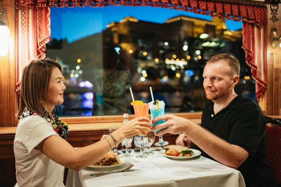 Budapest: Dinner Cruise with Live Music and Folk Dance Show - Who this Budapest dinner cruise is best for