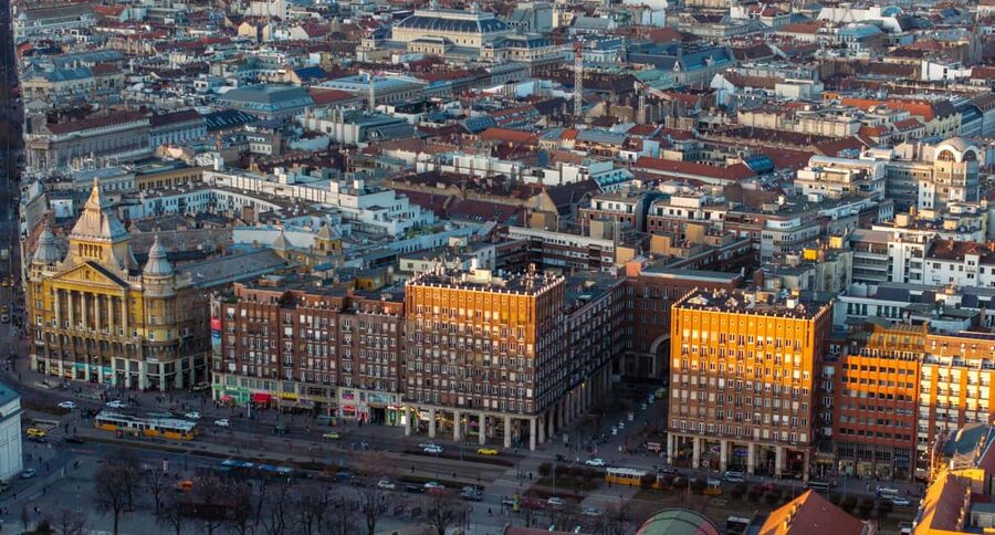 Budapest: Downtown gems of Pest - Price and value: getting essentials without paying for tickets