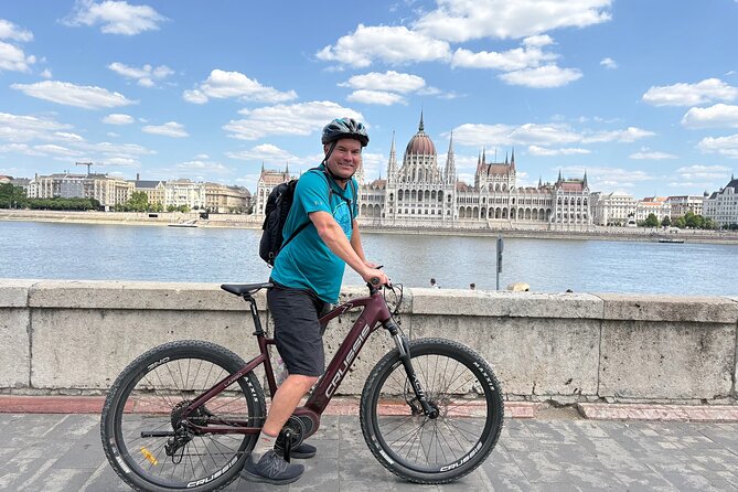 Budapest E-Mountain Biking in Buda Hills - Top of Budapest - From Danube to trails, this tour mixes two Budapest moods