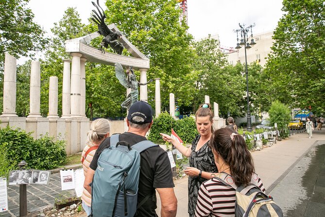 Budapest Essentials Private Tour Highlights and Hidden Gems - Széchenyi Lánchíd and the Danube Shoes memorial