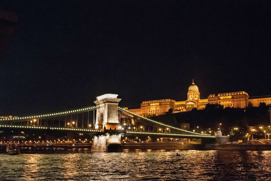 Budapest: Evening Cruise including Drink Options - Night photos: the upper deck versus the air-conditioned cabin