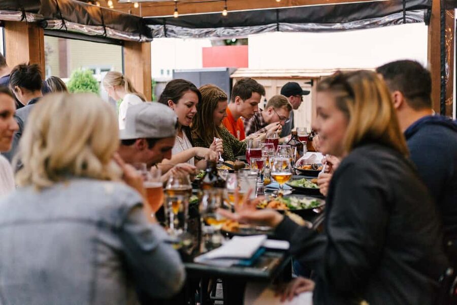 Budapest: Food Tour of Hidden Gems for Small Groups - First Bites Start at Belvárosi Lugas