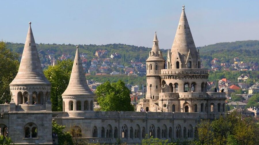 Budapest Full-Day Private Guide Services - Price and logistics: what you are actually paying for