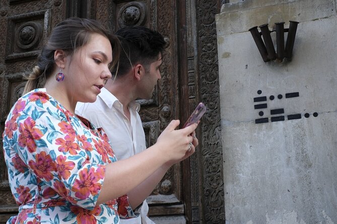 Budapest Ghost Quest: Self-Guided Haunted City Adventure - How the game actually works (mobile code, puzzles, and pausing)