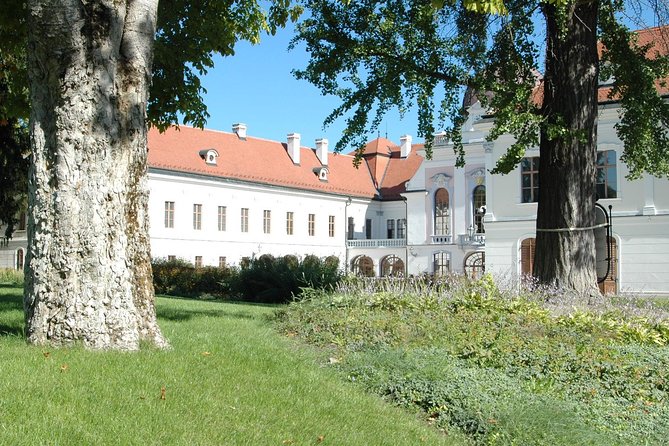 Budapest Gödöllő Palace Royal ‘Sisi’ Residence Half-Day Tour - Who should book this tour, and who might prefer another option