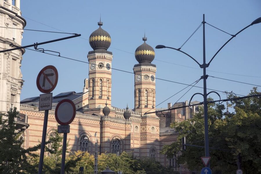 Budapest: Grand City Tour with Parliament Visit - Why this 4.5-hour tour works when your time is tight