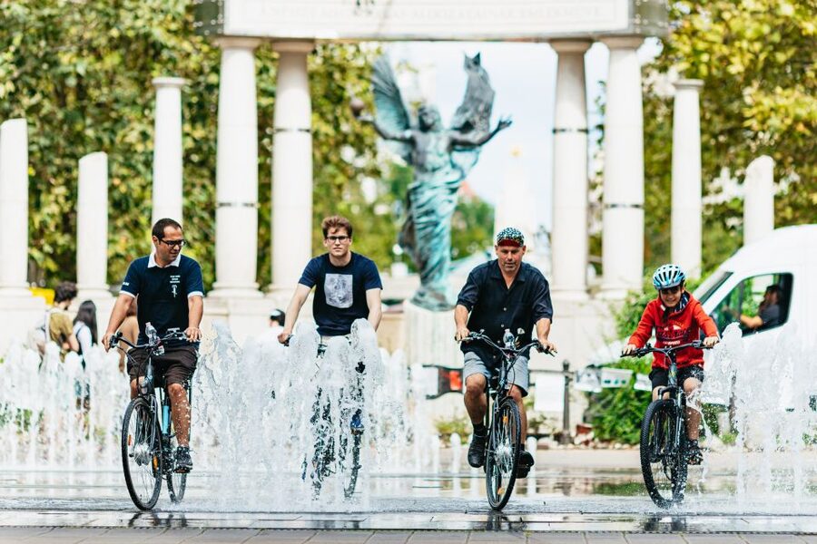 Budapest: Grand Sightseeing Bike Tour - Should You Book This Grand Sightseeing Bike Tour of Budapest?