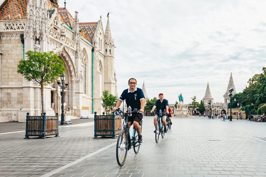 Budapest: Grand Sightseeing Bike Tour - Bikes, Safety, and Pace: What Feels Easy and What You Should Prepare For
