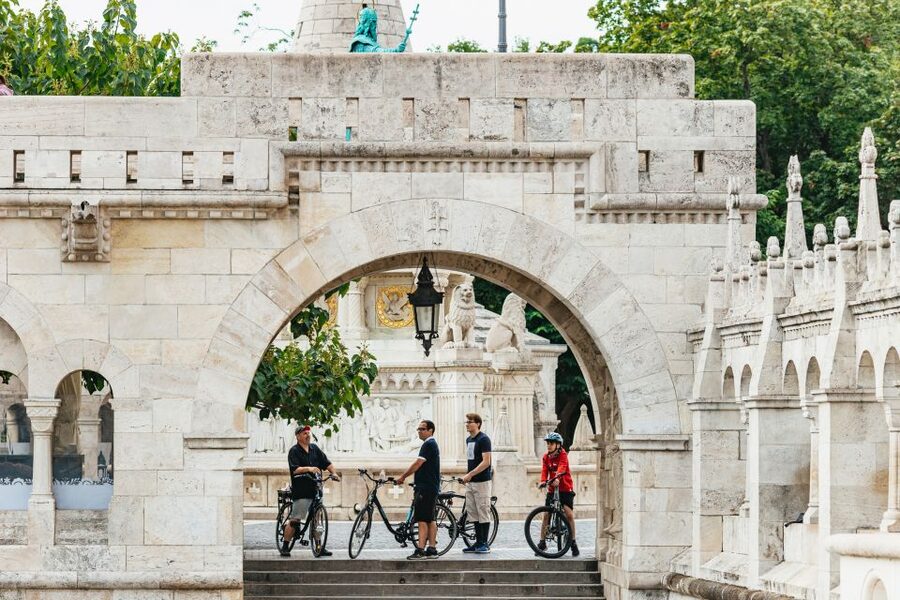 Budapest: Grand Sightseeing Bike Tour - Price and Value at $44, Plus When an E-Bike Makes Sense