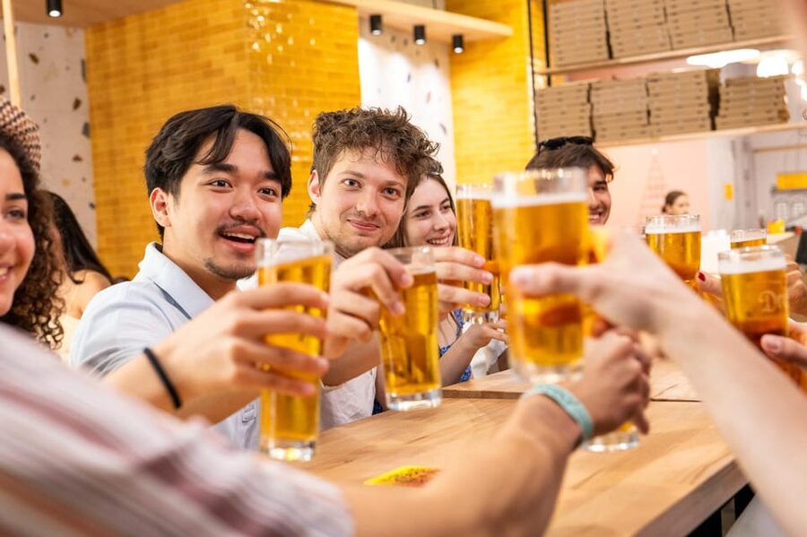 Budapest: Guided Food Tour with Wine, Beer, and Shots - Where the tour begins: Kazinczy Street Synagogue and Jewish-Hungarian food roots