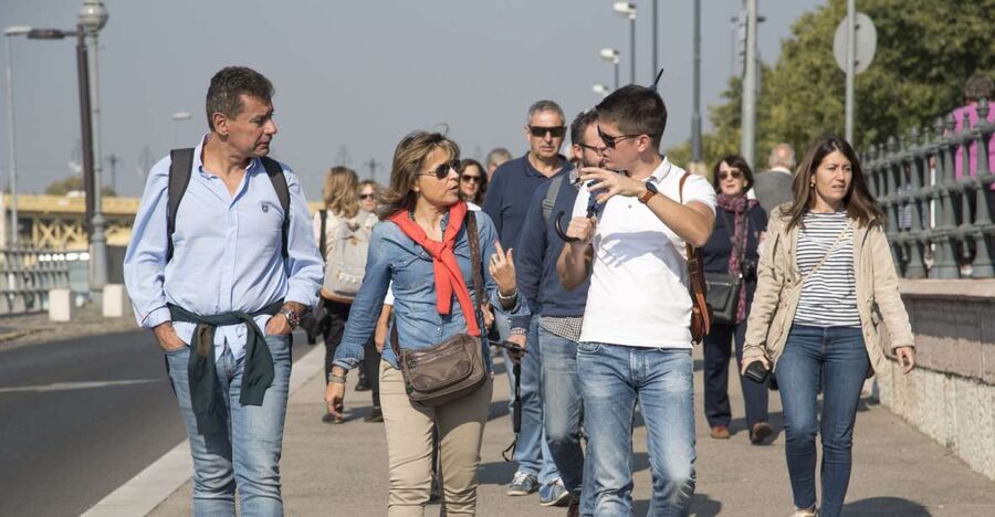 Budapest: Guided Walking Tour of Pest - Liberty Square and the street market stop you can actually enjoy