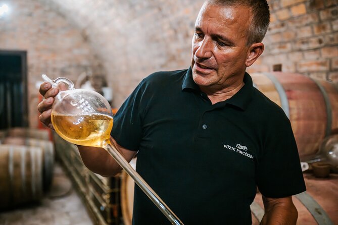 Budapest Half-Day Wine Tour: 3 Family Wineries, Meal & Pálinka - Stop 1 in Etyek: fresh whites and sparkling base potential