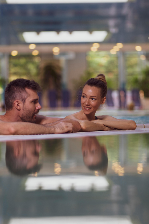 Budapest: Helia Day Spa entry ticket - Hot water pools, Finnish sauna, and steam room: the easiest routine to follow