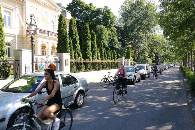 Budapest Highlights Bike Tour with a local guide - Városliget, Széchenyi, and Vajdahunyad Castle: parks and iconic silhouettes