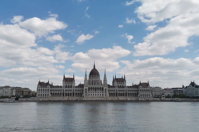 Budapest Highlights Private E-bike Tour - Stop 4: Hungarian State Opera House, what to notice up close