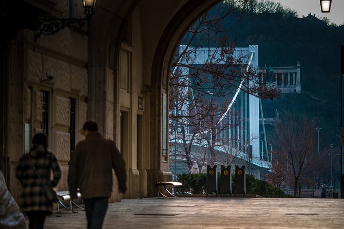 Budapest Highlights Self guided scavenger hunt and Walking Tour - Price and value: why $23.65 for a group can be fair