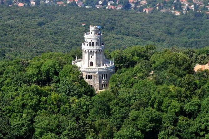 Budapest Hike - What to wear and how to plan your afternoon