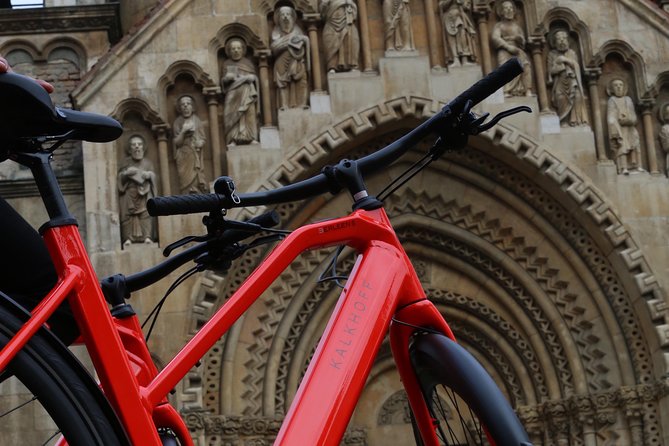 Budapest: Historic Downtown ride on E-Bicycles Buda & Pest - Heroes Square, City Park Architecture, and Quick Stops That Still Matter