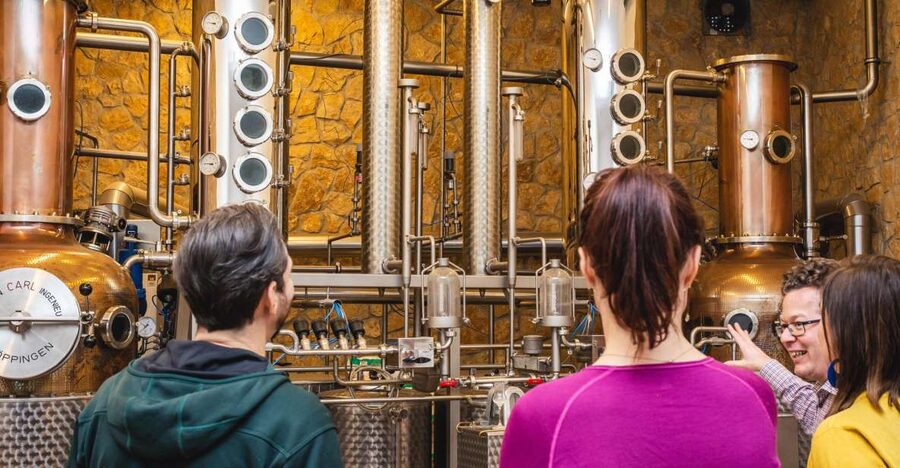 Budapest: Hungarian Whisky, Gin, and Pálinka Tasting - Agárdi Distillery, not just another tasting room
