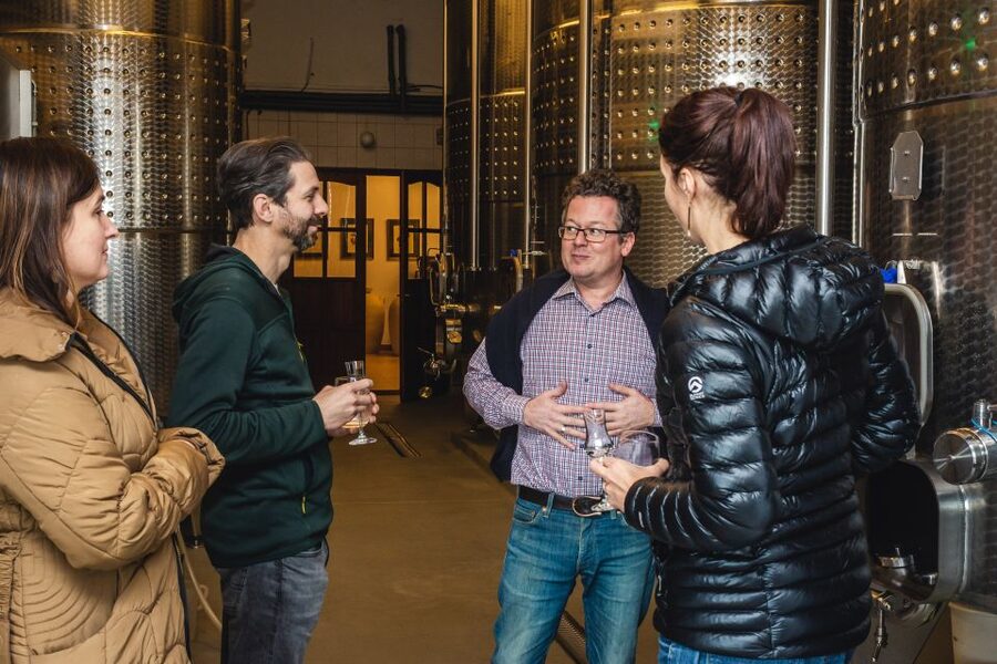 Budapest: Hungarian Whisky, Gin, and Pálinka Tasting - Small plates and the guide’s Hungary-and-Budapest side
