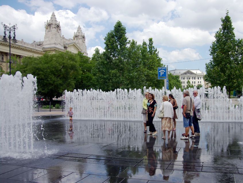 Budapest: Inner City Walking Tour in German - St Stephen’s Basilica: the dome moment you’ll remember