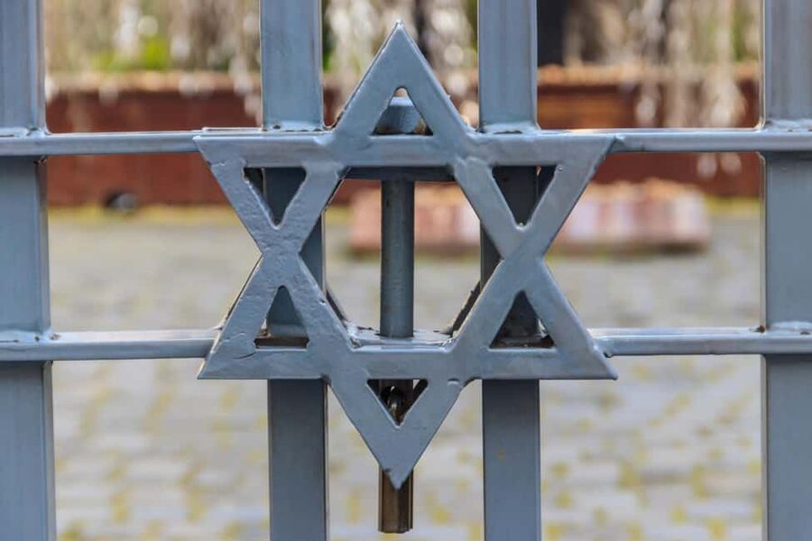 Budapest Jewish Ghetto History Private Guided Walking Tour - Who this tour fits best, and who should consider a different plan
