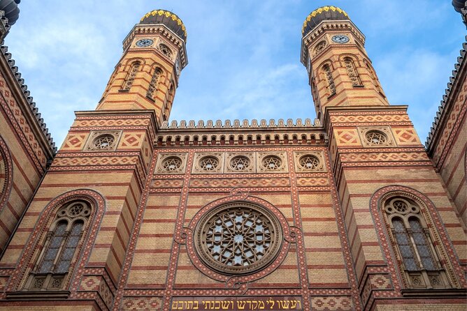 Budapest (Jewish Quarter) Scavenger Hunt and Self-Guided Tour - Szimpla Ruin Pub and the Rest of the Route You Control