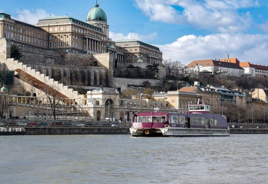 Budapest: Nighttime or Daytime City Sightseeing Cruise - Price and Value: Why $14 for a One-Hour River Loop Feels Like a Bargain