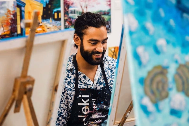 Budapest: Paint and sip experience - Budapest paint and sip, more fun than another souvenir photo