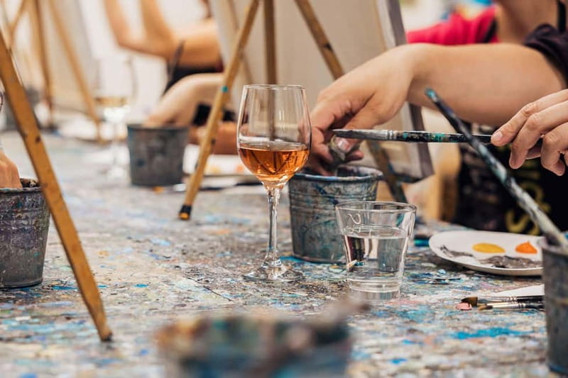 Budapest: Paint and sip experience - The painting format you take home, and why it matters