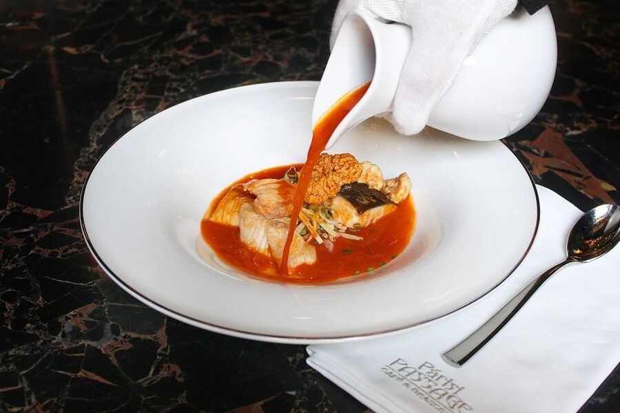 Budapest: Párisi Passage Restaurant 3-Course Menu - Group Size and Service Pace, Small Group Cut Both Ways