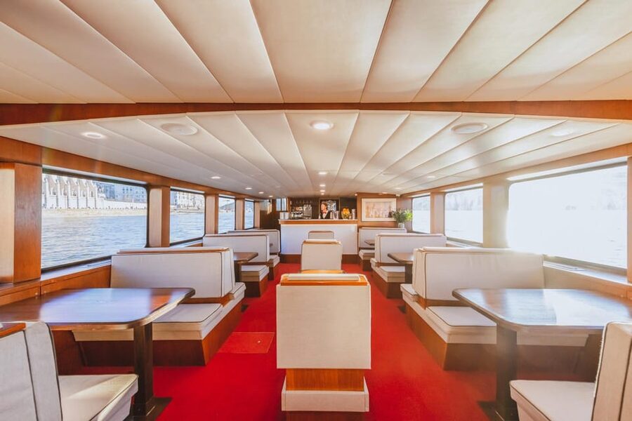 Budapest: Premium Sightseeing Cruise with Tokaj Frizzante - Getting to Duna Cruises at Dock 10 by Elizabeth Bridge