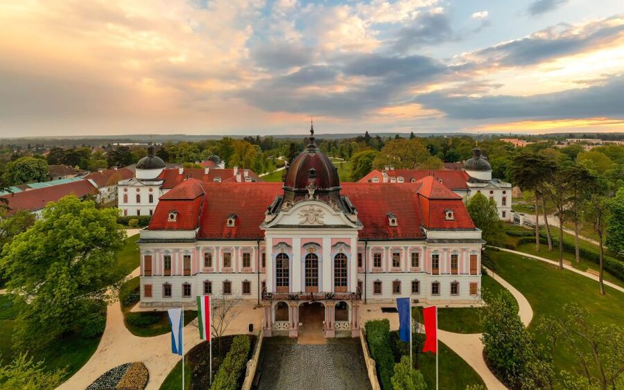 Budapest: Private 3-Hour Gödöllő Palace Tour - The 30-minute drive, hotel pickup, and why private matters