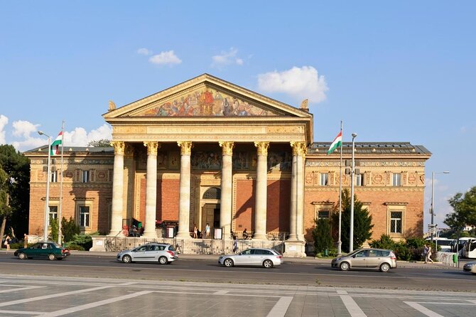 Budapest Private 4 Hour City Tour Experience with a car / van - Key highlights worth planning around