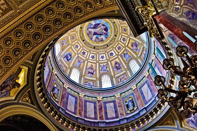 Budapest Private 4 Hour City Tour Experience with a car / van - Private 4-hour Budapest route: car and comfort that actually help