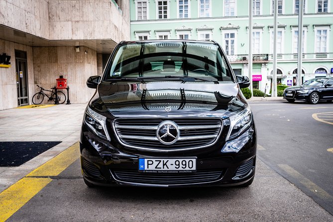 Budapest Private Airport Transfer in a Luxury Minivan - How the Arrival Pickup Works at Budapest Airport