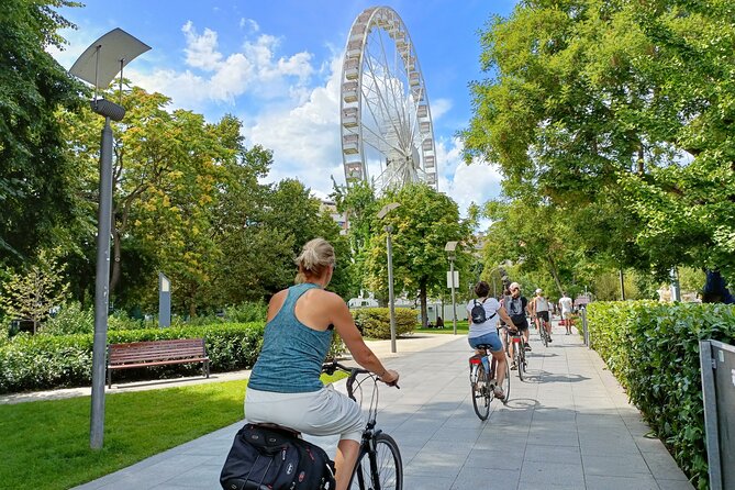 Budapest private Bike & e-Bike Tour with a drink - Stop-by-stop: Erzsebet ter, St Stephen’s Basilica, and Liberty Square