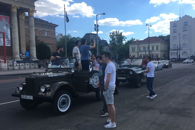 Budapest: Private City Tour with a Vintage Russian Jeep - Jewish Quarter and Dohány Street Synagogue: walking through a real neighborhood