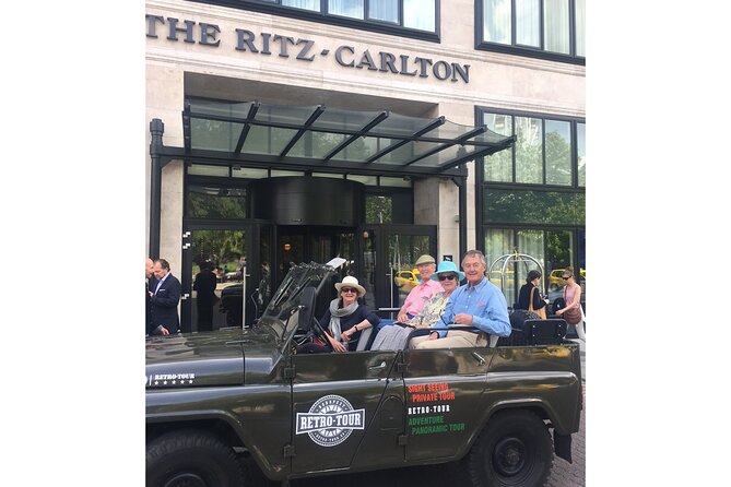Budapest: Private City Tour with a Vintage Russian Jeep - Heroes’ Square and the Opera House: the history lesson with photo time