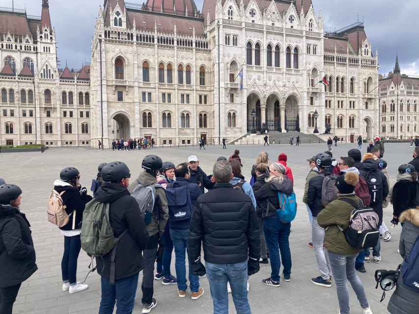 Budapest: Private Customizable Tour in French - Choosing transport: public transit works, but options exist