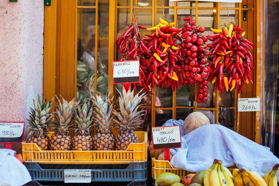 Budapest: Private Food Tour – 10 Tastings with Locals - How the Great Market Hall tasting works in real life