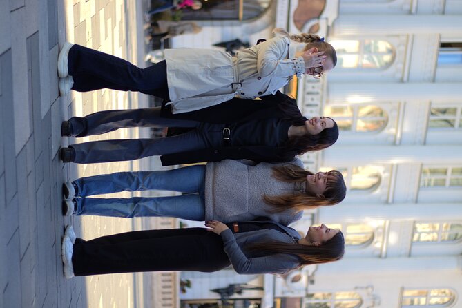 Budapest Private Guided Tour with Photoshoot - Big(3hrs) - St. Stephen’s Basilica: the big interior-adjacent photo moment