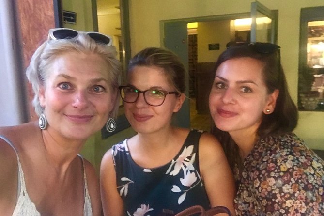 Budapest private sightseeing with Nelli & her local guides - Hungarian designers and shopping time (with showrooms)