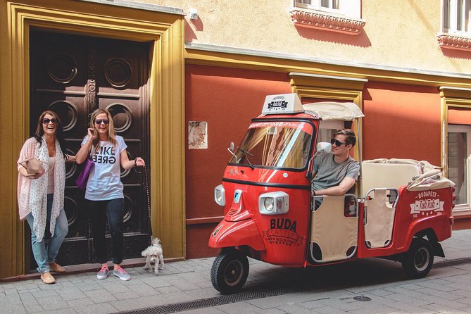 Budapest Private Tuk Tuk Tour with Wine Tasting and Cheese Platter - Parliament area quick hits: Hungarian Parliament Building and Széchenyi István tér