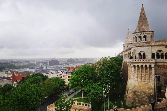 Budapest Private Walking Tour - St. Stephen Basilica, then the bus up to Buda Castle Hill