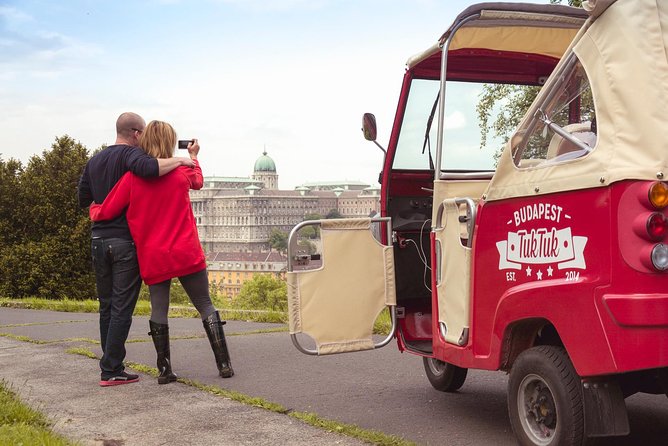 Budapest Romantic Private Tuk Tuk Tour - Starting in District V: Károlyi Garden’s quiet elegance